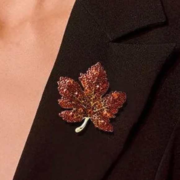 Red Maple Leaf Rhinestone Crystal Pendant Necklace Brooch Pin Combo - Picture 3 of 4